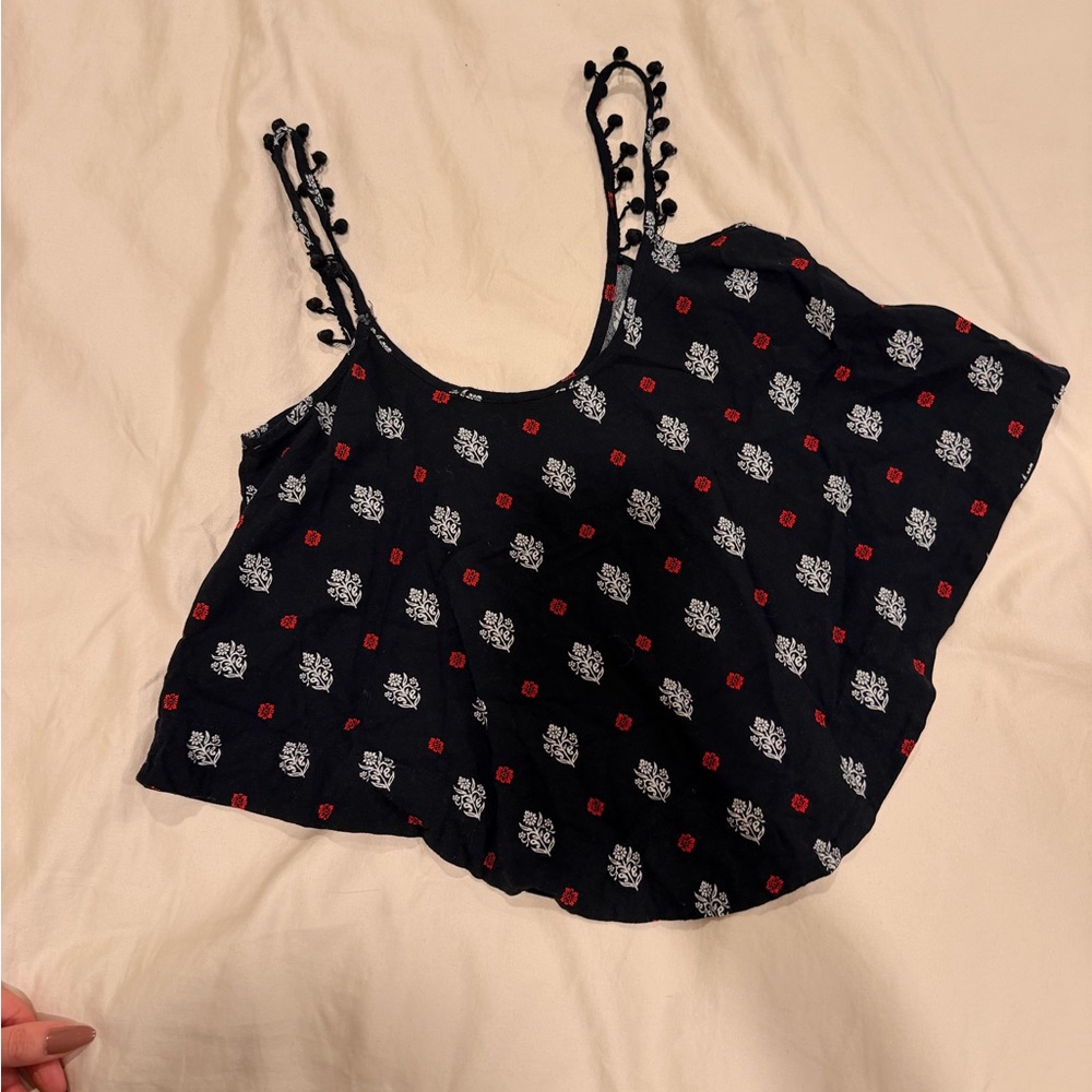 FARM Rio Black and Red Patterned Tank Crop Top - Picture 2 of 5